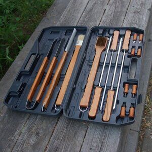 Nice Wood Handle BBQ Set with Plastic Carrying Case Like New!